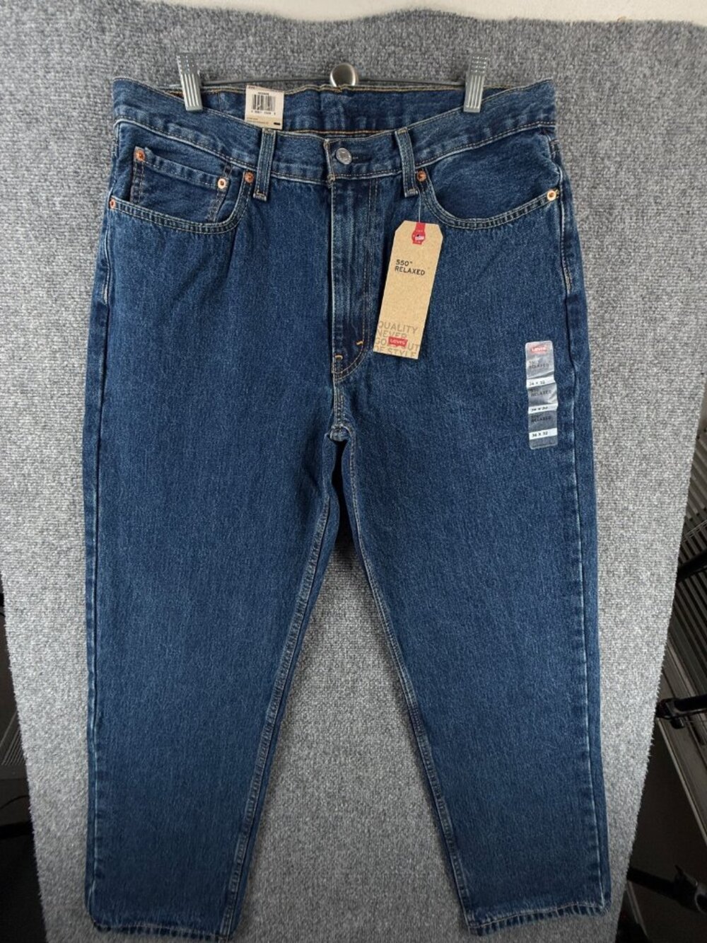 NWT Levis Relaxed Fit 550 Blue Denim Jeans Men Cotton Tapered Leg 36x32